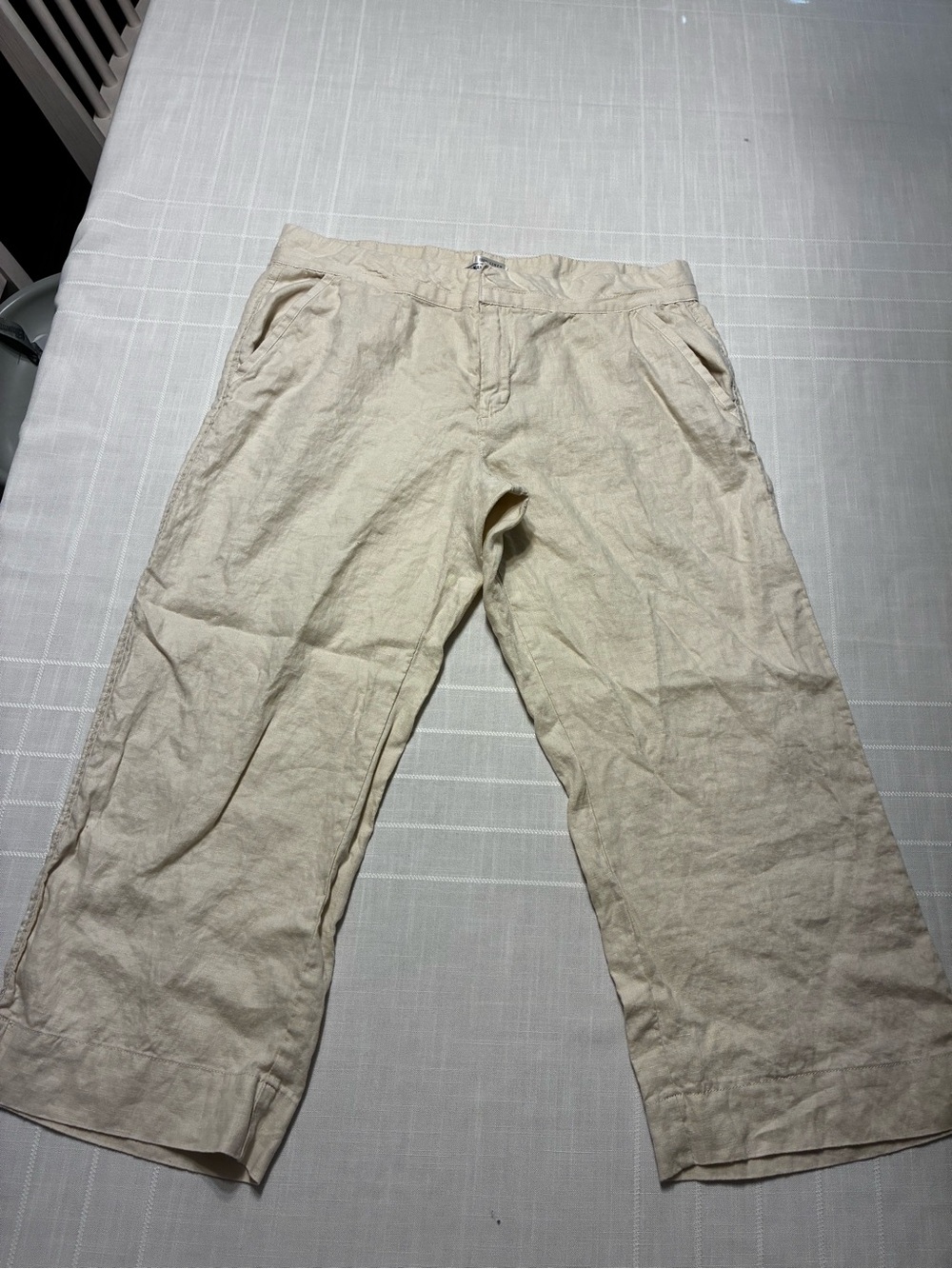 Old Navy Women's Just Below The Waist 100% Linen Capri Pants In Natural Beige